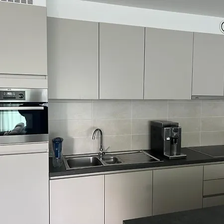 Ixoras Apartment